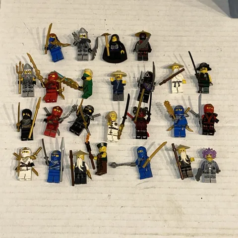 Lego Ninjago Minifigure Lot Ninjas Kai, Jay, Cole, Zane, Lloyd  With Weapons