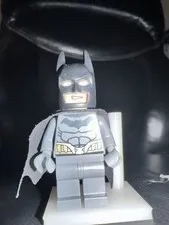 LEGO DC Comics Super Heroes 76012 Batman Minifigure Gray Gold Belt Riddler Chase