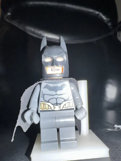 LEGO DC Comics Super Heroes 76012 Batman Minifigure Gray Gold Belt Riddler Chase
