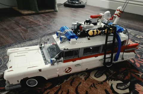 LEGO Icons: Ghostbusters Ecto-1 (10274)
