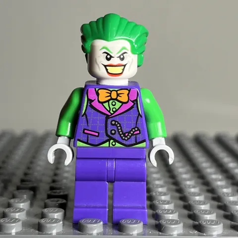 LEGO DC, Batman 2: Joker, GUN, sh0590, 76119, BATMOBILE PURSUIT, 2016 - 3E