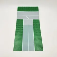 2x LEGO vintage Baseplate Green Road 32x32 Airport Runway Pattern 6392 Town City
