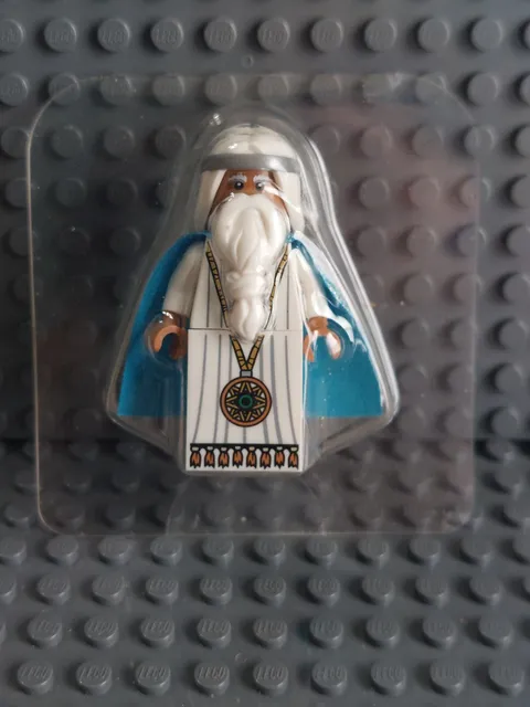 Lego Vitruvius Minifigure - Brand New - Sealed
