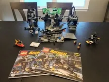 LEGO Batman: The Batcave: Penguin Mr. Freeze's Invasion (7783) READ DESCRIPTION