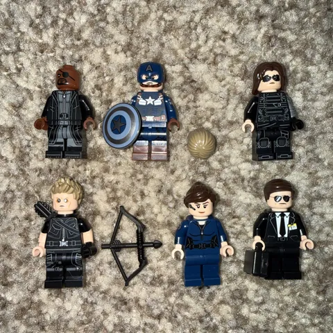 LEGO Marvel 76354 Helicarrier Minifigure Lot (Captain America/Winter Soldier)