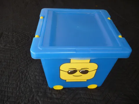 LEGO BLUE Storage Container Bin Cube Box Bucket Wheels & Handles 2012 very rare!