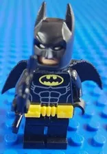 Batman Lego DC Minfigure With Utility Belt And Batarang