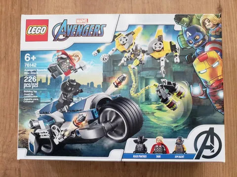 LEGO 76142 Avengers Speeder Bike Attack NEW Retired Thor Black Panther