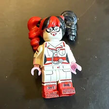 LEGO Harley Quinn Minifigure The LEGO Batman Movie White Outfit Red Boots