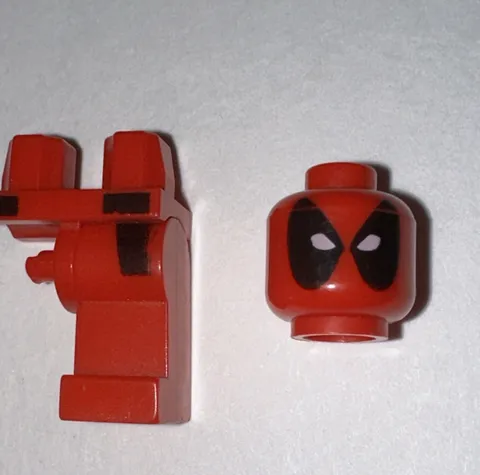 LEGO - Minifig, Head Male Mask Black with White Eyeholes Pattern (Deadpool) 