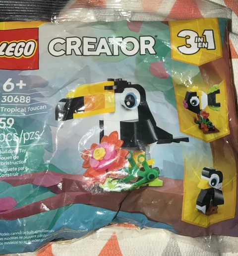 LEGO CREATOR: Tropical Toucan (30688)