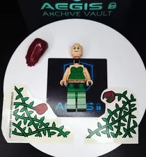 LEGO Poison Ivy Minifigure BAT018 Pristine New Unassembled
