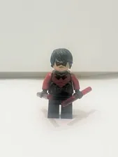 Lego Nightwing Minifigure Red Eyes & Chest Symbol sh0085 76011 Read Desc