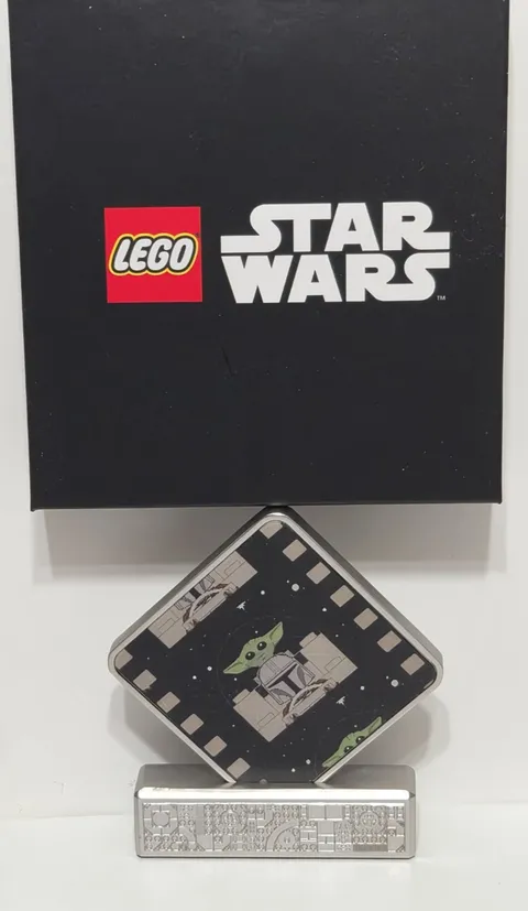 LEGO STAR WARS 2026 GWP 5010320 MANDO & GROGU LENTICULAR METAL DISPLAY CARD NEW