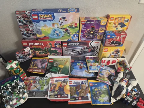 Random LEGO Lot. Small Sealed Sets, Poly Bags, Some Used Sets. 