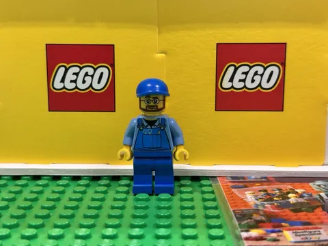 LEGO City minifigure,Blue Overalls Beard Glasses CTY0544