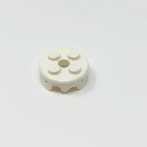 65700 LEGO Parts FROSTING Plate Round 2x2 Knurled Edge WHITE (1)
