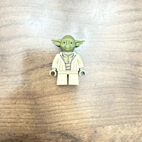 Lego Star Wars Minifigure SW0051 Yoda Sand Green