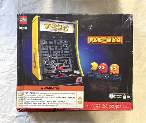 LEGO Icons PAC-MAN 10323 | Arcade Game Building Set | 2651 pcs 18+