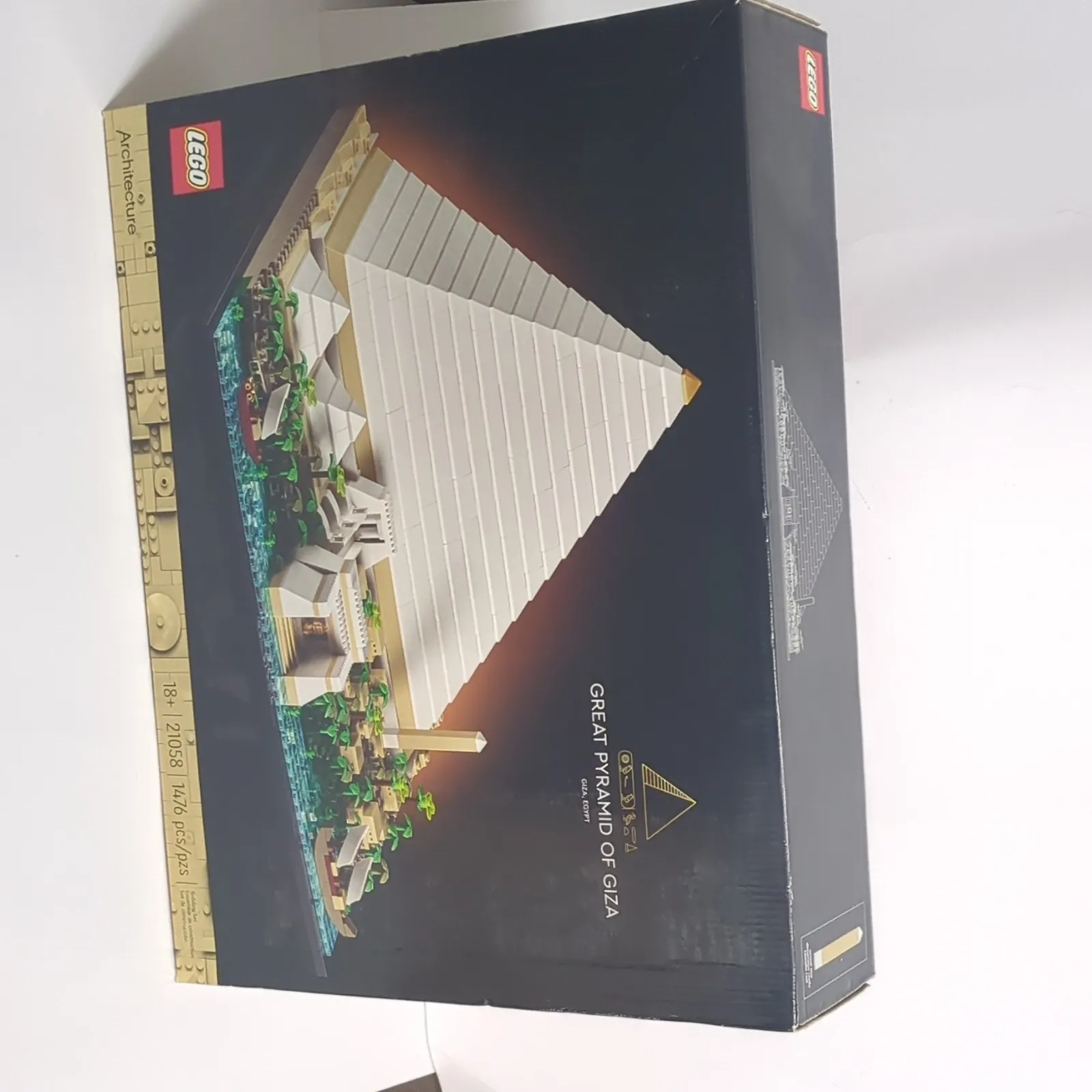 LEGO ARCHITECTURE: Great Pyramid of Giza (21058)