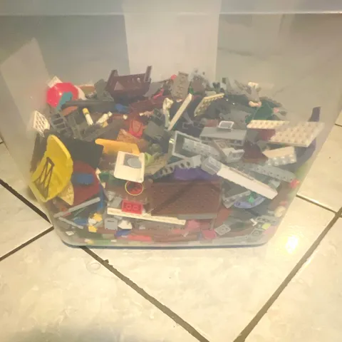 LEGO 2000+ (15lb) pieces Bulk Mixed Bricks Pieces Parts Lot
