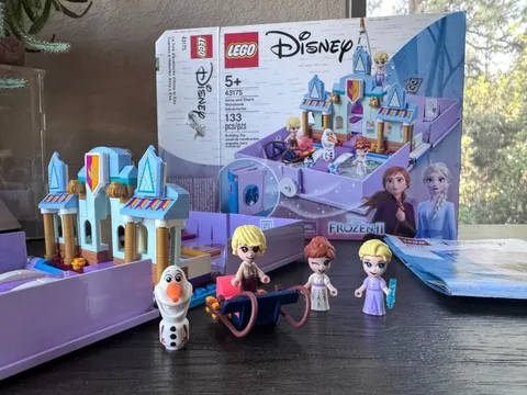 LEGO Disney Princess 43175 Anna & Elsa's Storybook Adventures Complete Retired
