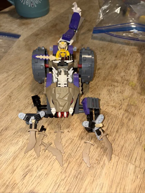 2015 Retired Ninjago Lego set #70745 Anacondrai Crusher 99% complete!