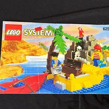 LEGO System Pirates Rocky Reef 6254 Illustrated Manual Booklet, English, 1992
