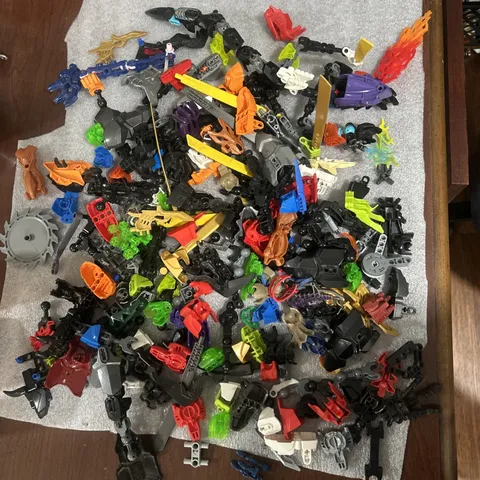 Lego Bionicle & Hero Factory Lot almost 2 lbs Random weapons mask Pieces & Parts