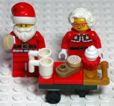 LEGO® Christmas Holiday Santa & Mrs. Claus Snack Cart Minifigure Scene #3