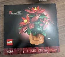 LEGO Icons Poinsettia 10370 Botanical Collection Building Set 608 Pieces NEW...
