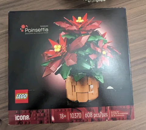 LEGO Icons Poinsettia 10370 Botanical Collection Building Set 608 Pieces NEW...