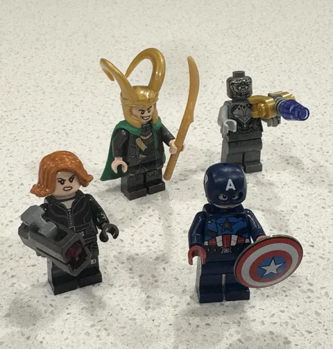 Lego Marvel Superheroes Minifigures Loki, Black Widow, Captain America Chitauri