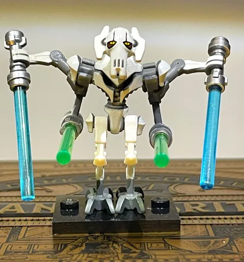 LEGO Star Wars General Grievous Minifigure with 4 Lightsabers NO CAPE