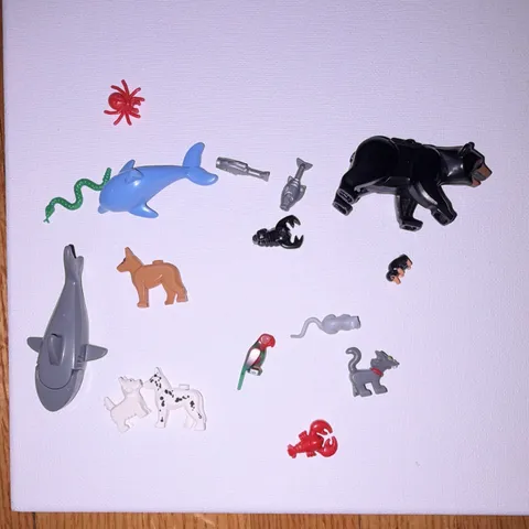 LEGO Bulk Lot Animal & Creature Figures Bear Shark Dolphin Parrot Mouse (12pc)