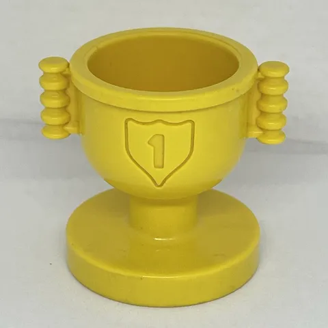 LEGO Duplo Yellow Trophy Cup Number 1 in Shield For Disney Cars Racing B1