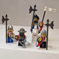 LEGO Castle Royal Knights Minifigures Horse Shields  Lion Emblem