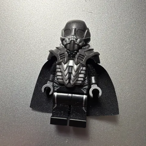 LEGO Man of Steel General Zod Minifigure sh0076 from sets 76009 & 76003, used