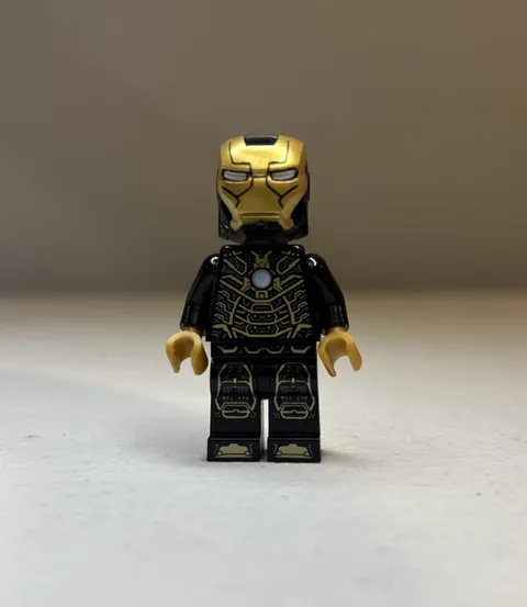 LEGO Iron Man Minifigure Black and Gold Armor Marvel Super Heroes