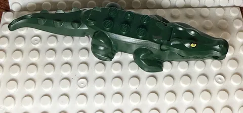 LEGO Alligator / Crocodile Minifigure Dark Green Water Animal Swamp Sea Creature