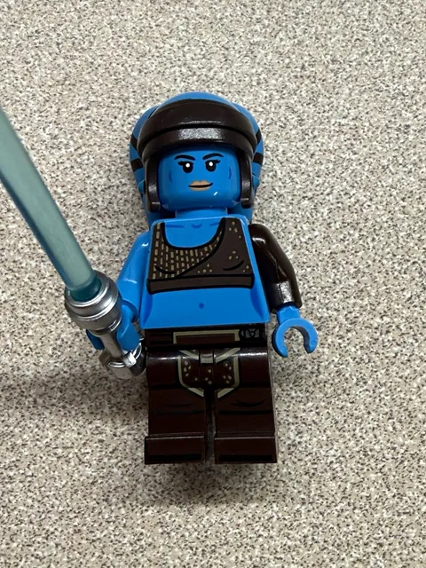 LEGO Star Wars Aayla Secura Minifigure Jedi sw1428 From 75435