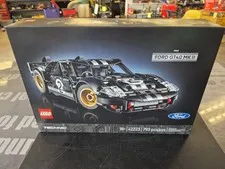 LEGO Technic 1966 Ford GT40 MKII 42223  NEW Sealed!-Box Damaged