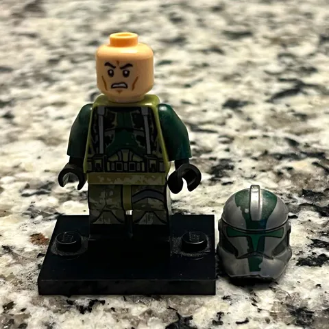 LEGO Minifigure Dark Green Torso w/ Gray Helmet & Black Display Stand Base