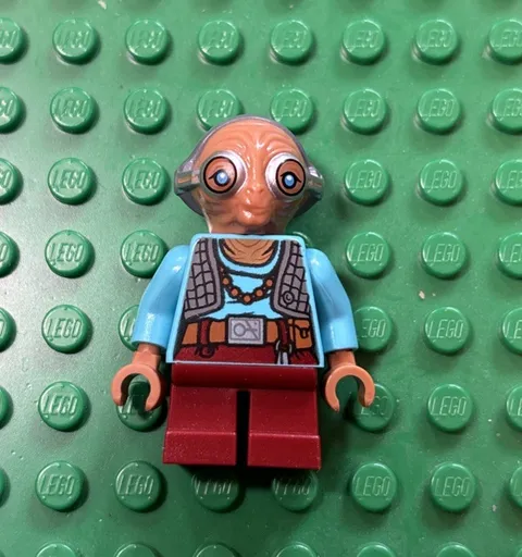 LEGO Star Wars Battle on Takodana Maz Kanata Minifigure sw0703 75139