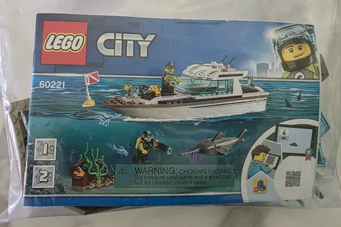 LEGO City 60221 Diving Yacht Polybag Diver Plastic Boat