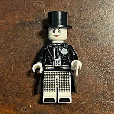 Lego The Joker - Black Tailcoat Minifigure With Tailcoat From Set 76161