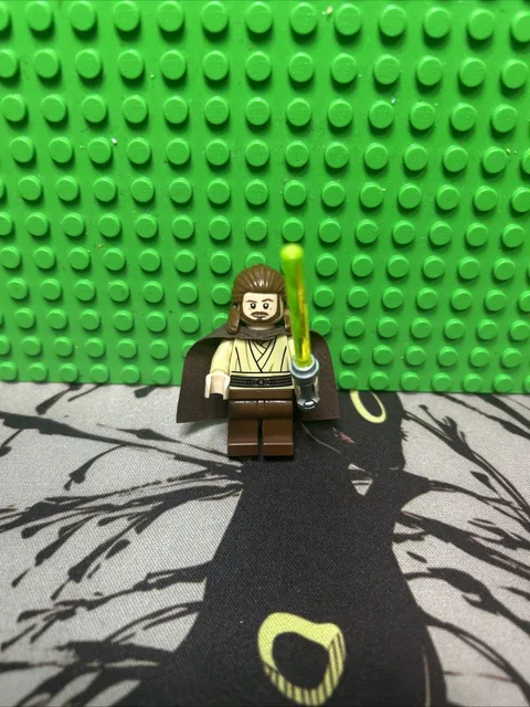 LEGO sw0322 Qui-Gon Jinn Star Wars Minifigure From Set 7961