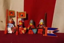 Lego Classic Castle Knight Lot Vintage 1980s Flags cas079 Lion Crusader