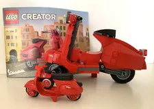 LEGO 40517 Creator Red Vespa w/ Manual and Hot Wheels Mini Vespa