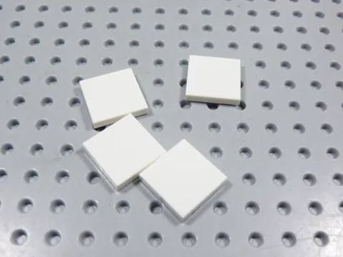 LEGO Lot of 4 White 2x2 Smooth Tiles Plates BB